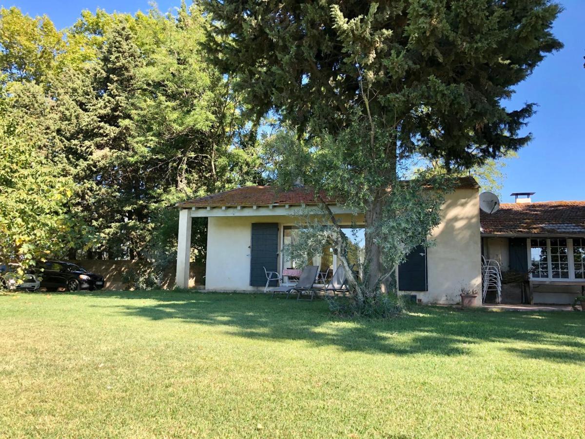 Villa Mas Du Pont De Laute Le Cailar Esterno foto