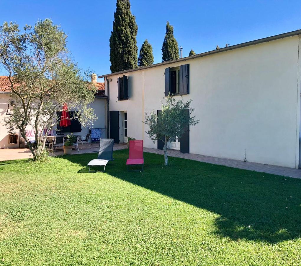 Villa Mas Du Pont De Laute Le Cailar Esterno foto